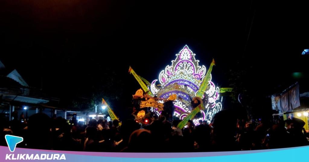 Meski Tak Kantongi Izin Keramaian, Parade Musik Daul Camplong Night Carnival Berlangsung&nbsp;Meriah
