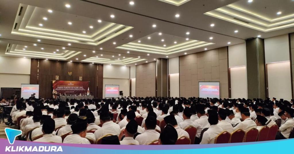 Lantik 567 PPS, Ketua KPU Pamekasan Tekankan Harus Netral, Jujur dan&nbsp;Adil