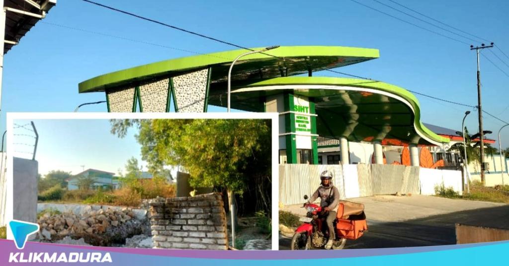 Belum Difungsikan, Pagar SIHT Pamekasan Ambruk Menimpa Kamar Mandi&nbsp;Warga